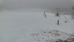 Horní část sjezdovky skiareálu Hlubočky