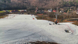 Horní část sjezdovky skiareálu Hlubočky