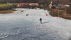 Horní část sjezdovky skiareálu Hlubočky