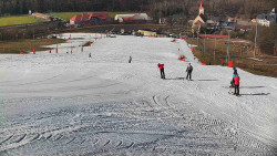 Horní část sjezdovky skiareálu Hlubočky