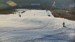Horní část sjezdovky skiareálu Hlubočky