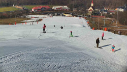 Horní část sjezdovky skiareálu Hlubočky