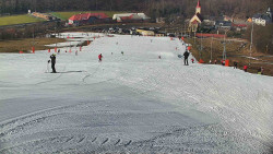 Horní část sjezdovky skiareálu Hlubočky