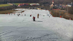 Horní část sjezdovky skiareálu Hlubočky