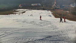 Horní část sjezdovky skiareálu Hlubočky