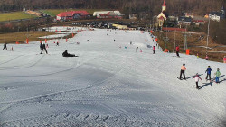 Horní část sjezdovky skiareálu Hlubočky