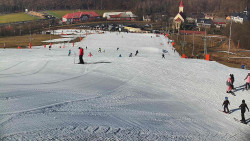 Horní část sjezdovky skiareálu Hlubočky