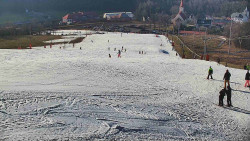 Horní část sjezdovky skiareálu Hlubočky