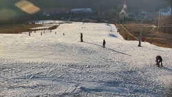 Horní část sjezdovky skiareálu Hlubočky