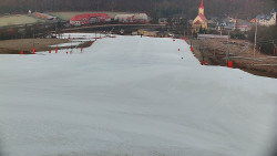 Horní část sjezdovky skiareálu Hlubočky