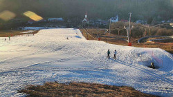 Horní část sjezdovky skiareálu Hlubočky