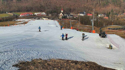 Horní část sjezdovky skiareálu Hlubočky