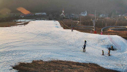 Horní část sjezdovky skiareálu Hlubočky