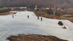 Horní část sjezdovky skiareálu Hlubočky