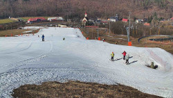 Horní část sjezdovky skiareálu Hlubočky