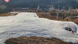 Horní část sjezdovky skiareálu Hlubočky