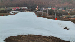 Horní část sjezdovky skiareálu Hlubočky