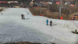 Horní část sjezdovky skiareálu Hlubočky