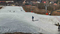 Horní část sjezdovky skiareálu Hlubočky