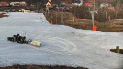 Horní část sjezdovky skiareálu Hlubočky