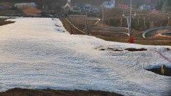 Horní část sjezdovky skiareálu Hlubočky