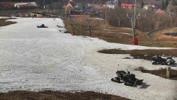 Horní část sjezdovky skiareálu Hlubočky