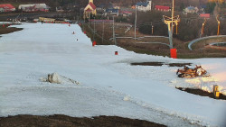 Horní část sjezdovky skiareálu Hlubočky