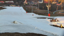 Horní část sjezdovky skiareálu Hlubočky