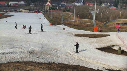 Horní část sjezdovky skiareálu Hlubočky