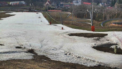 Horní část sjezdovky skiareálu Hlubočky