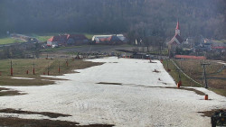 Horní část sjezdovky skiareálu Hlubočky