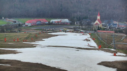 Horní část sjezdovky skiareálu Hlubočky