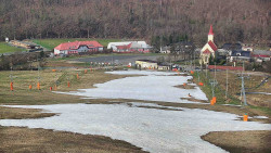 Horní část sjezdovky skiareálu Hlubočky