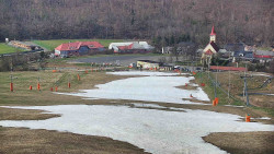 Horní část sjezdovky skiareálu Hlubočky