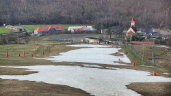 Horní část sjezdovky skiareálu Hlubočky