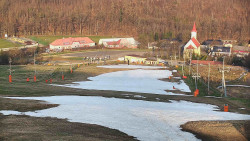 Horní část sjezdovky skiareálu Hlubočky