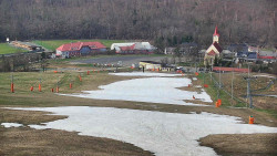 Horní část sjezdovky skiareálu Hlubočky