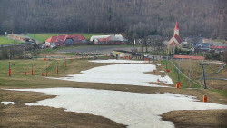 Horní část sjezdovky skiareálu Hlubočky