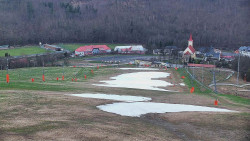Horní část sjezdovky skiareálu Hlubočky