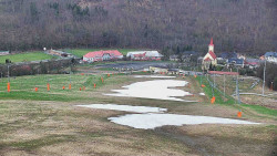 Horní část sjezdovky skiareálu Hlubočky