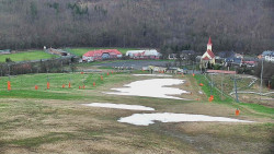 Horní část sjezdovky skiareálu Hlubočky