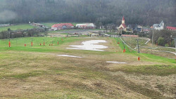 Horní část sjezdovky skiareálu Hlubočky