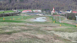 Horní část sjezdovky skiareálu Hlubočky