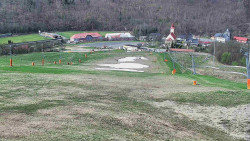 Horní část sjezdovky skiareálu Hlubočky