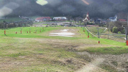 Horní část sjezdovky skiareálu Hlubočky