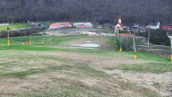 Horní část sjezdovky skiareálu Hlubočky