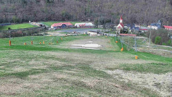 Horní část sjezdovky skiareálu Hlubočky