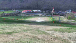 Horní část sjezdovky skiareálu Hlubočky