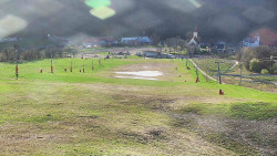 Horní část sjezdovky skiareálu Hlubočky