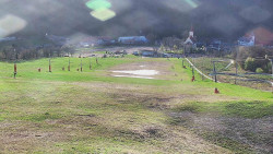 Horní část sjezdovky skiareálu Hlubočky